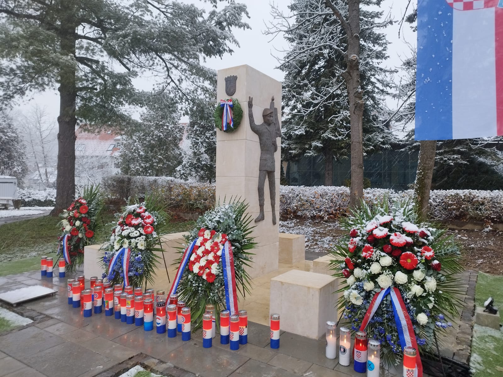 U Kumrovcu otkriven spomenik braniteljima – Radio KAJ – Zagreb i  sjeverozapadna Hrvatska